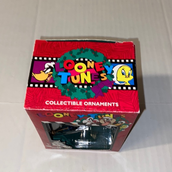 Vintage Looney Tunes Warner Bros. Matrix Daffy Duck Skiing Christmas Ornament - Picture 5 of 9